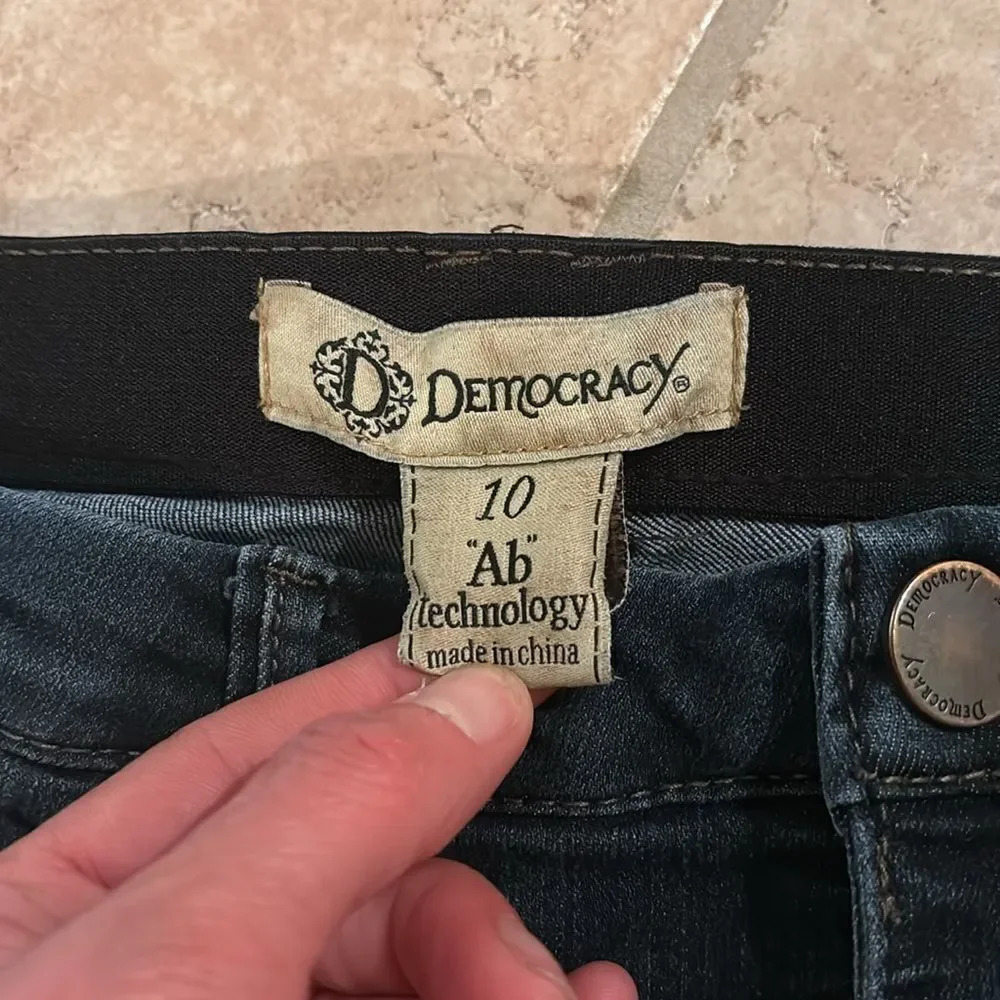 Democracy woman's dark wash pull on pants - Picture 6 of 8